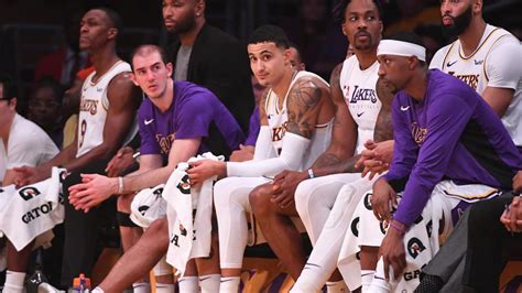 lakers bench players